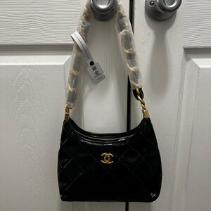 Chic Black Quilted Shoulder Bag